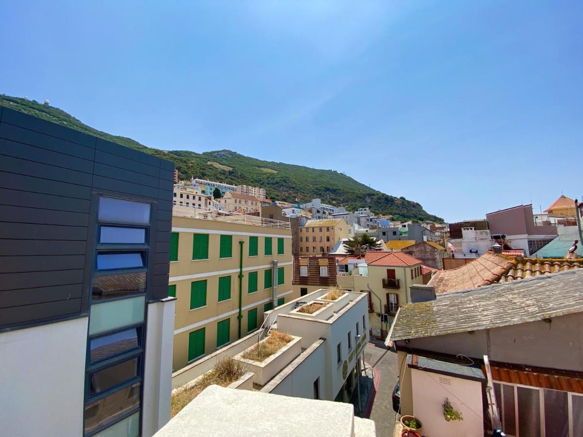 Deluxe City Centre Two Bedroom - Grand Central House Gibraltar Extérieur photo